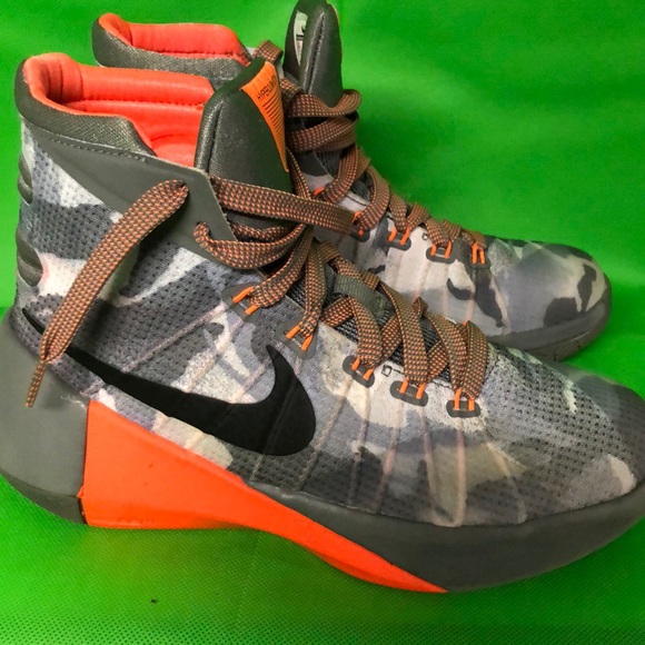 Nike Hyperdunk 2015 - Picture 2 of 4